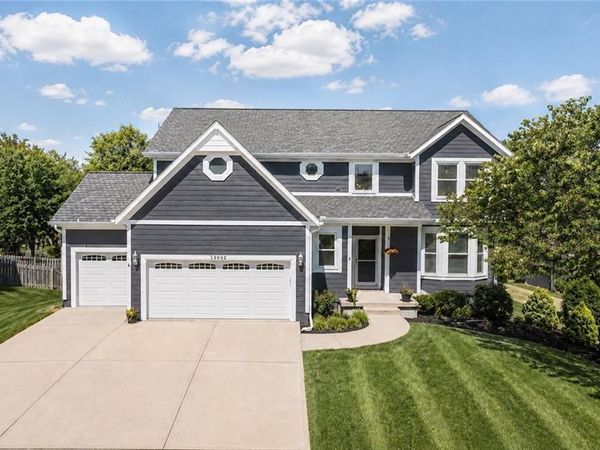 13902 W 71 Terrace, Shawnee, KS 66216