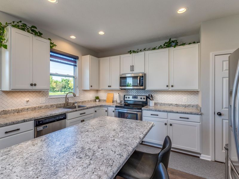 4161 Spicebush Drive, Tipp City, OH 45371 Photo 7