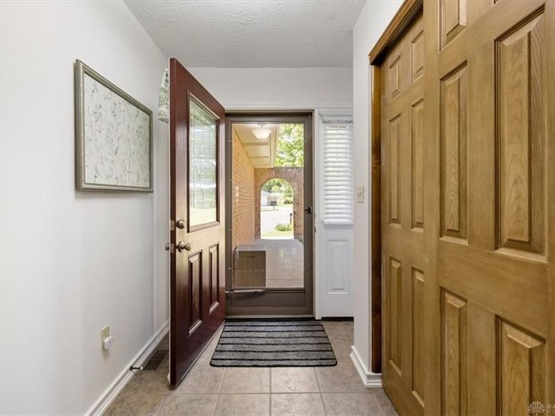 707 Clear Brooke Court, Vandalia, OH 45377 Photo 5