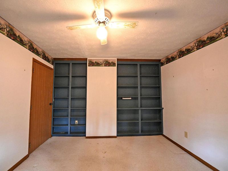 425 Richard , Tipp City, OH 45371 Photo 11