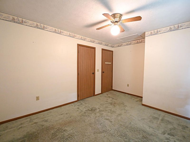425 Richard , Tipp City, OH 45371 Photo 36