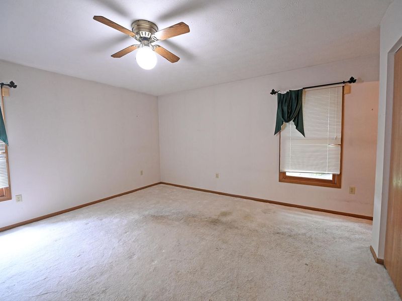 425 Richard , Tipp City, OH 45371 Photo 43