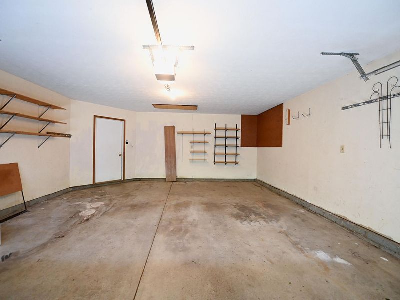 425 Richard , Tipp City, OH 45371 Photo 59