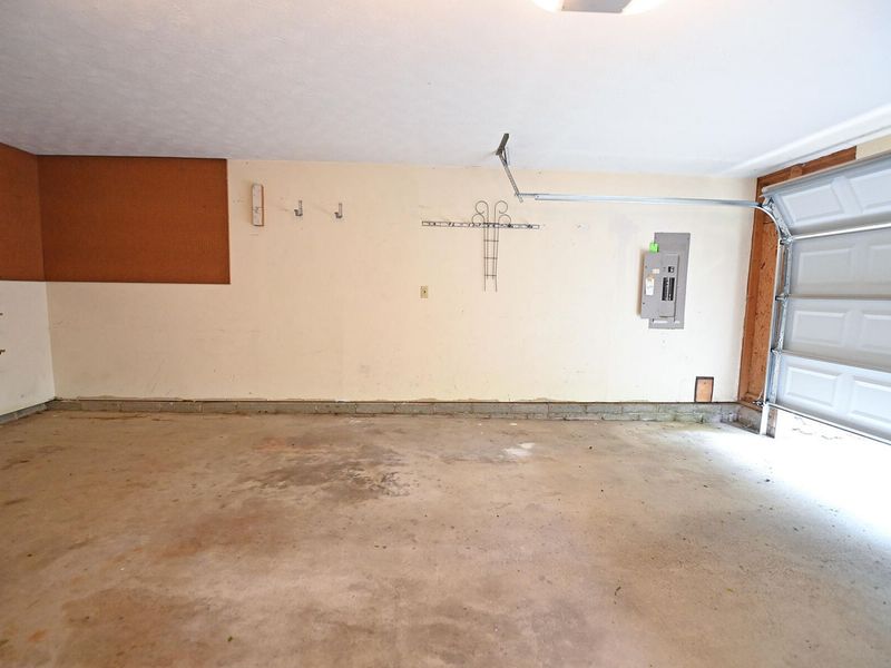 425 Richard , Tipp City, OH 45371 Photo 61