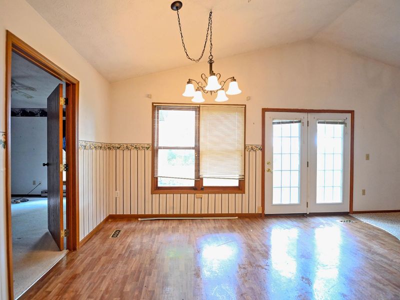 425 Richard , Tipp City, OH 45371 Photo 7