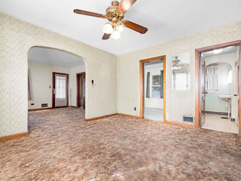 236 W Espy Street, Kenton, OH 43326 Photo 6