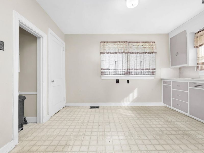 236 W Espy Street, Kenton, OH 43326 Photo 9