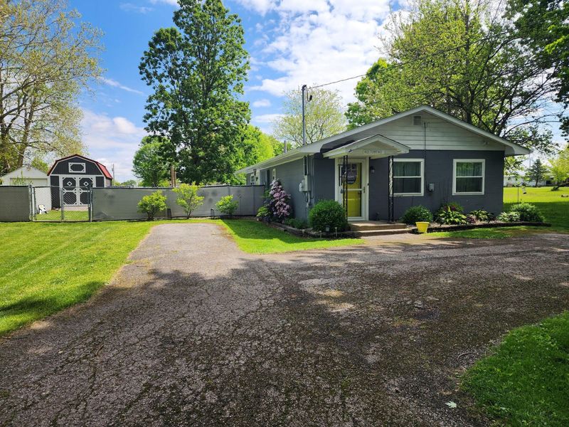 401 E Torrence Street, Belle Center, OH 43310 Photo 2