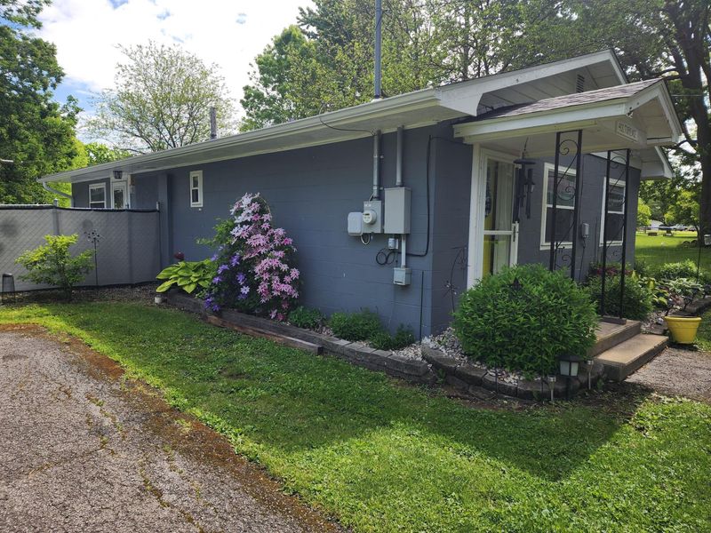401 E Torrence Street, Belle Center, OH 43310 Photo 3
