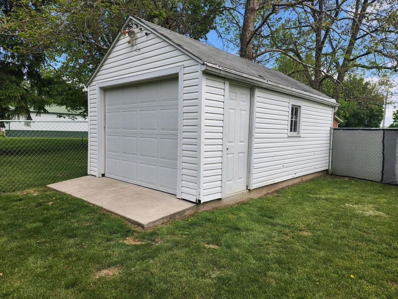 401 E Torrence Street, Belle Center, OH 43310 Photo 5