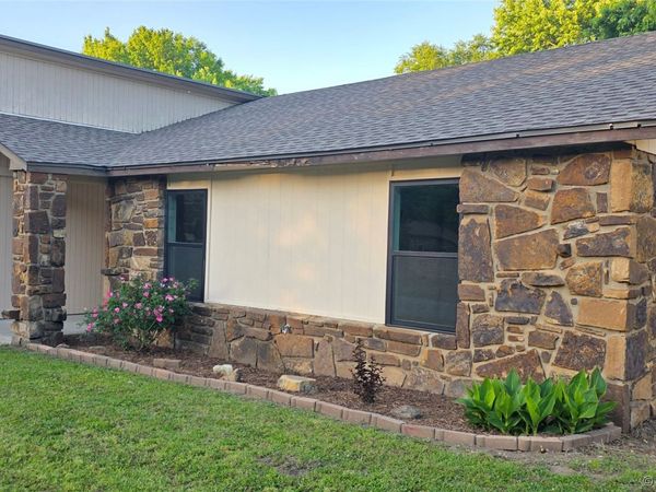 13621 S 285th East Avenue , Coweta, OK 74429
