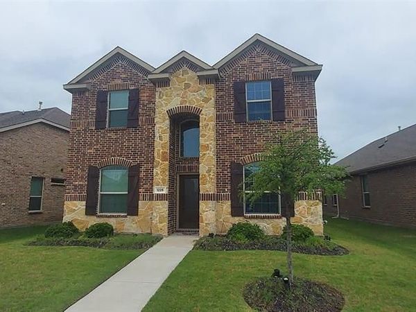 1225 Milfoil Drive , Justin, TX 76247