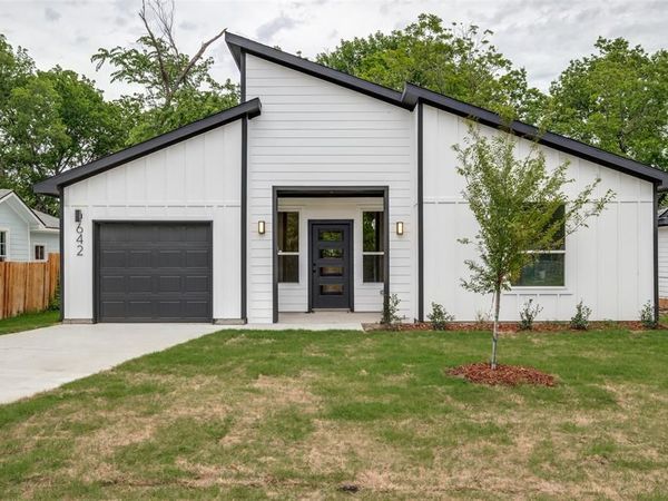 642 Bethpage Avenue, Dallas, TX 75217