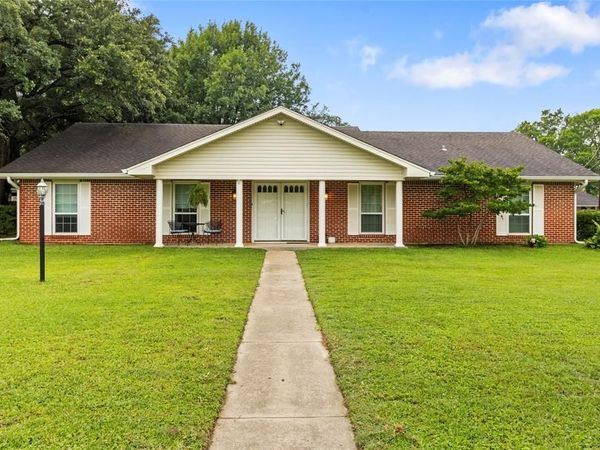 4 Circle . Drive, Teague, TX 75860