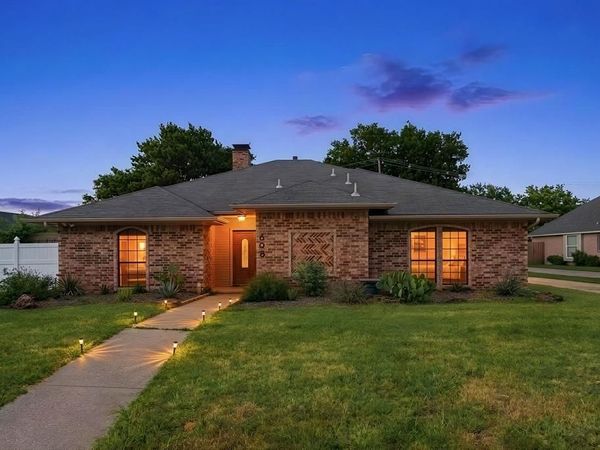 638 Park Lane, Highland Village, TX 75077