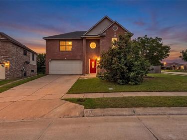 4254 Birch Creek Road, Fort Worth, TX 76244