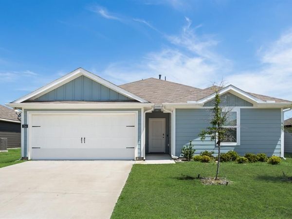 214 Crookedfield Drive, Nevada, TX 75173