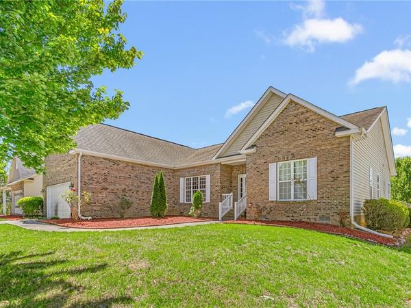 6812 W Whirlaway Court , Whitsett, NC 27377