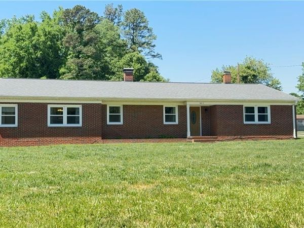 5812 Kings Court , Pleasant Garden, NC 27313