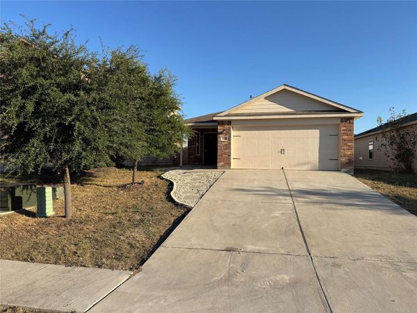 1421 Breanna LN, Kyle, TX 78640