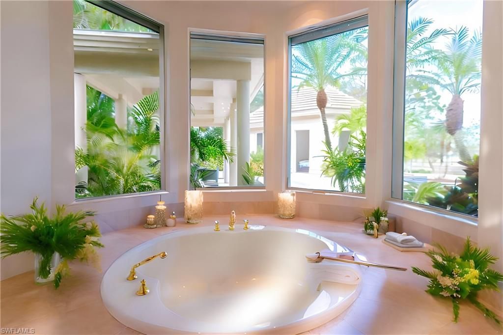6599 Glen Arbor Way , Naples, FL 34119 Photo