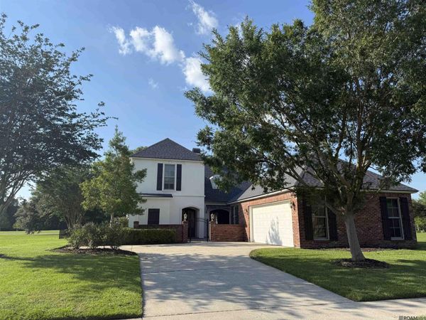 59270 Island Dr, Plaquemine, LA 70764
