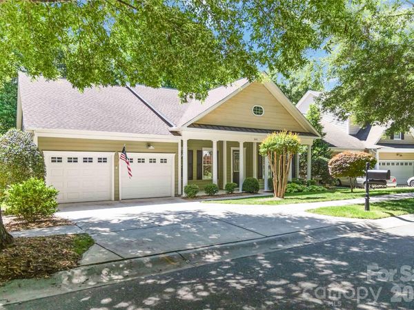 240 Clairborne Court, Matthews, NC 28104