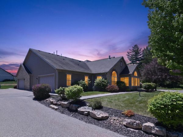 53 Harvest Way, Fitchburg, WI 53711