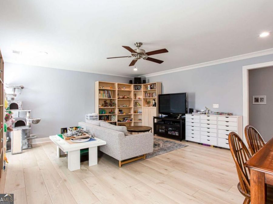 Property Image 39