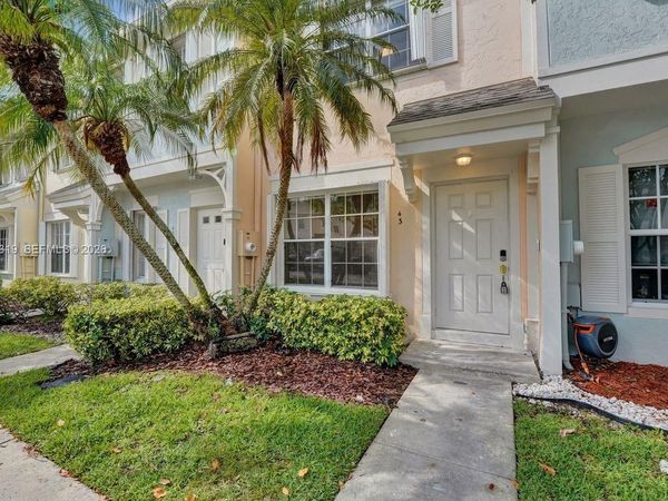 43 Simonton Cir , Weston, FL 33326