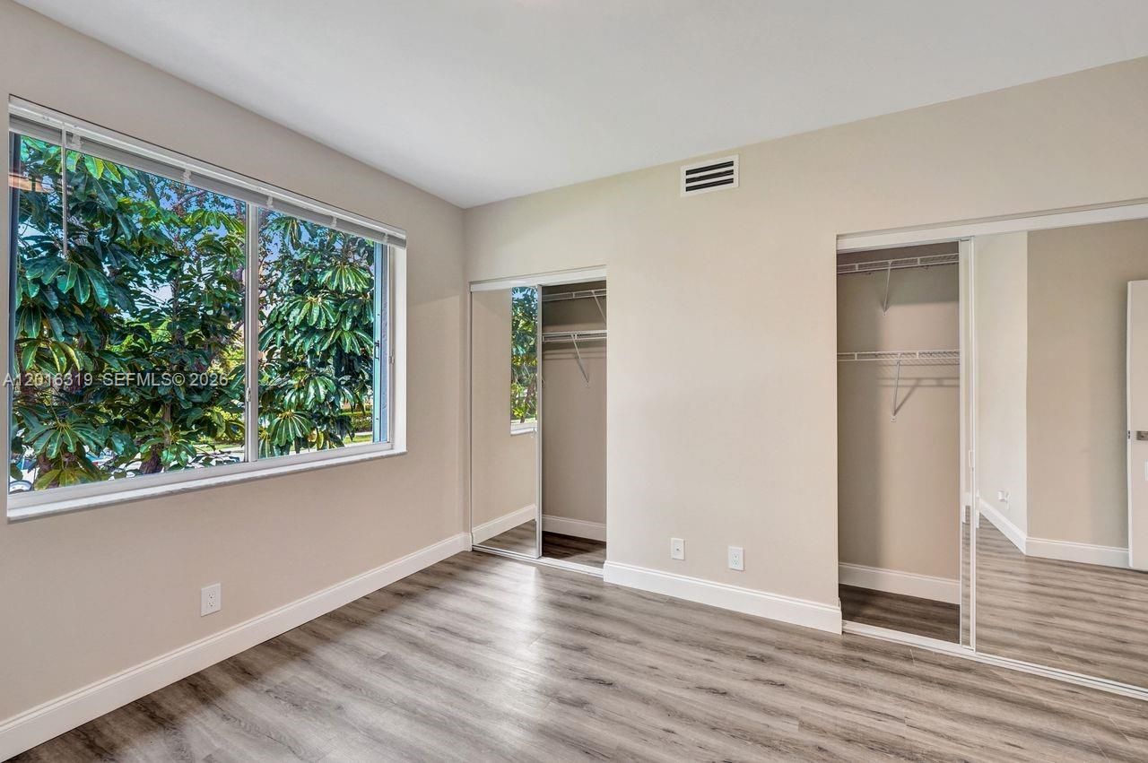 43 Simonton Cir , Weston, FL 33326 Photo