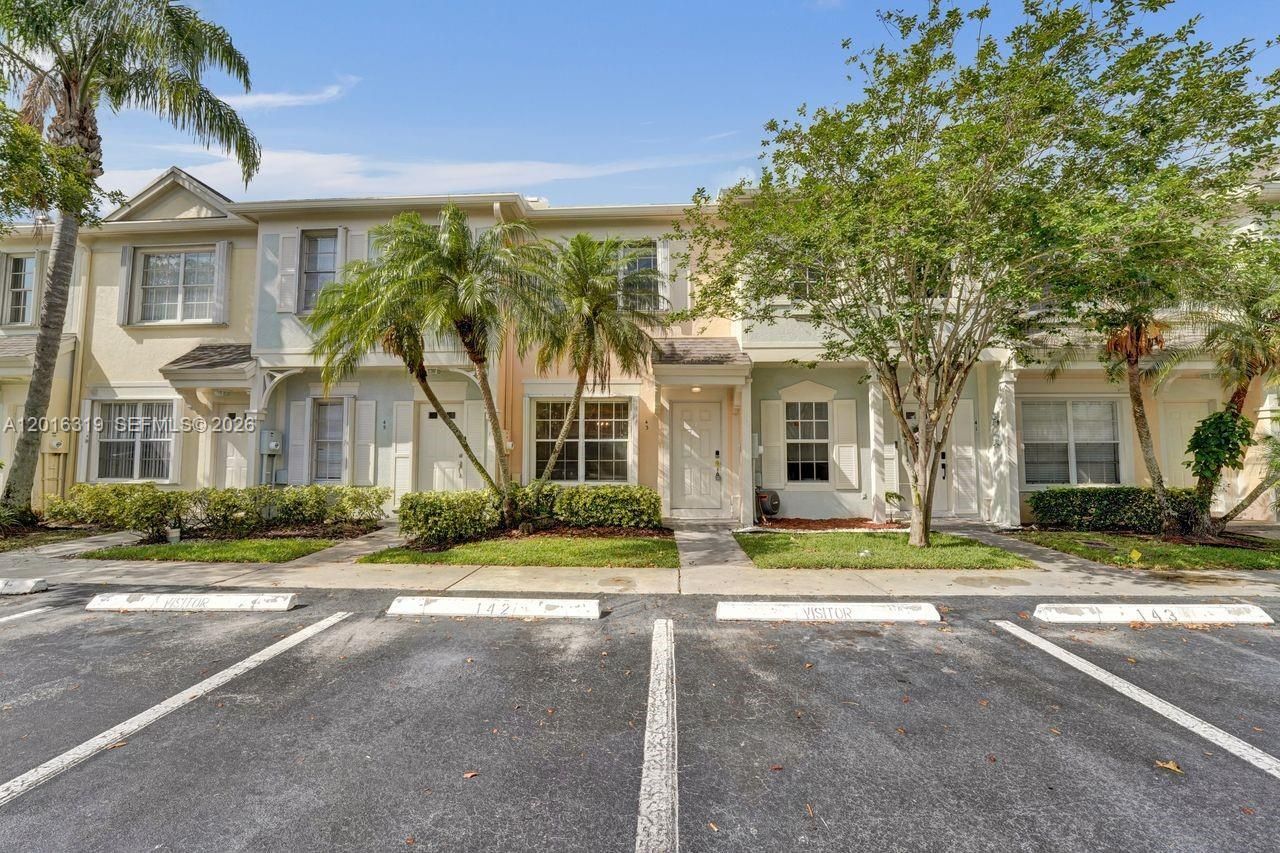 43 Simonton Cir , Weston, FL 33326 Photo