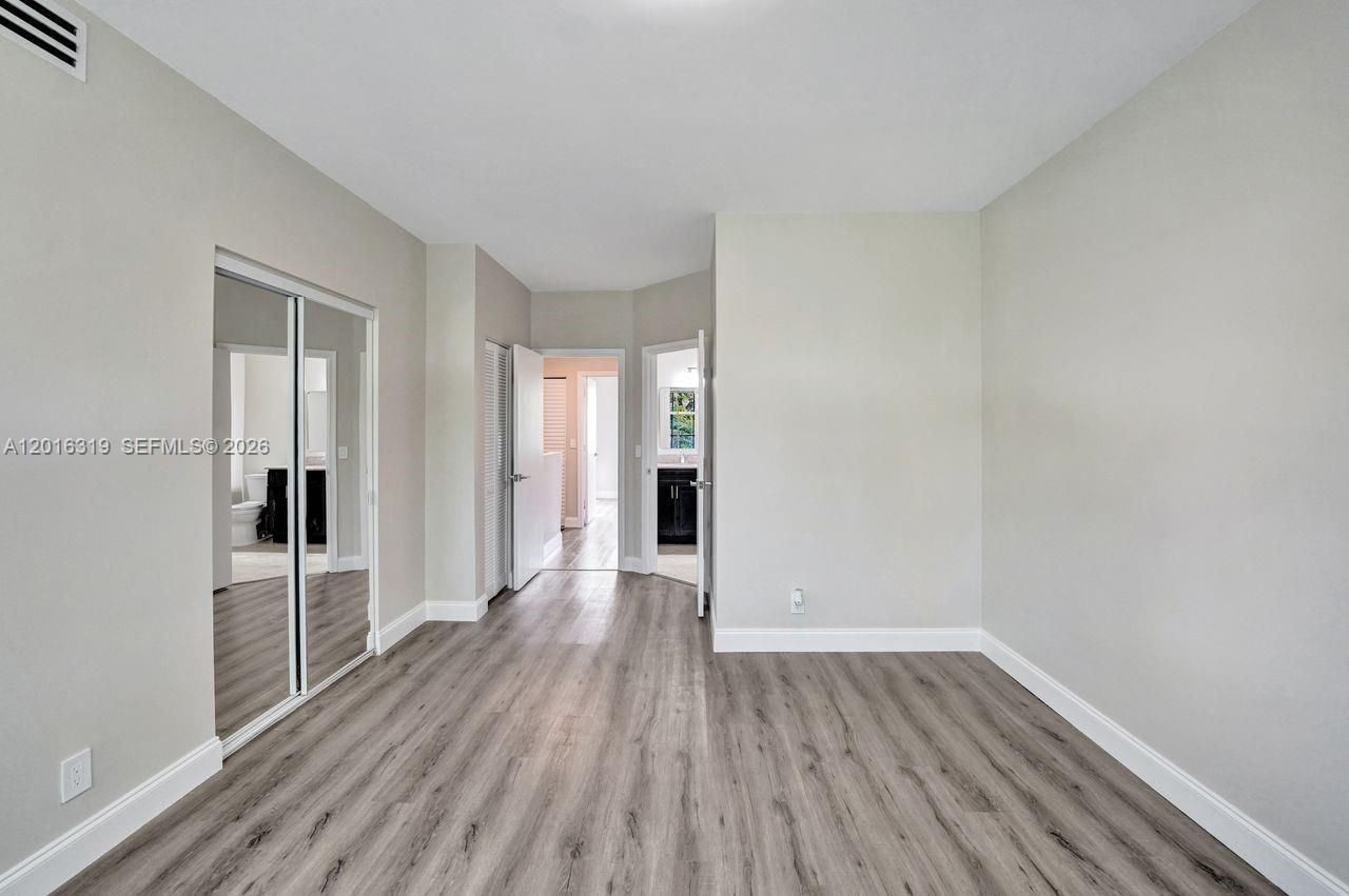 43 Simonton Cir , Weston, FL 33326 Photo