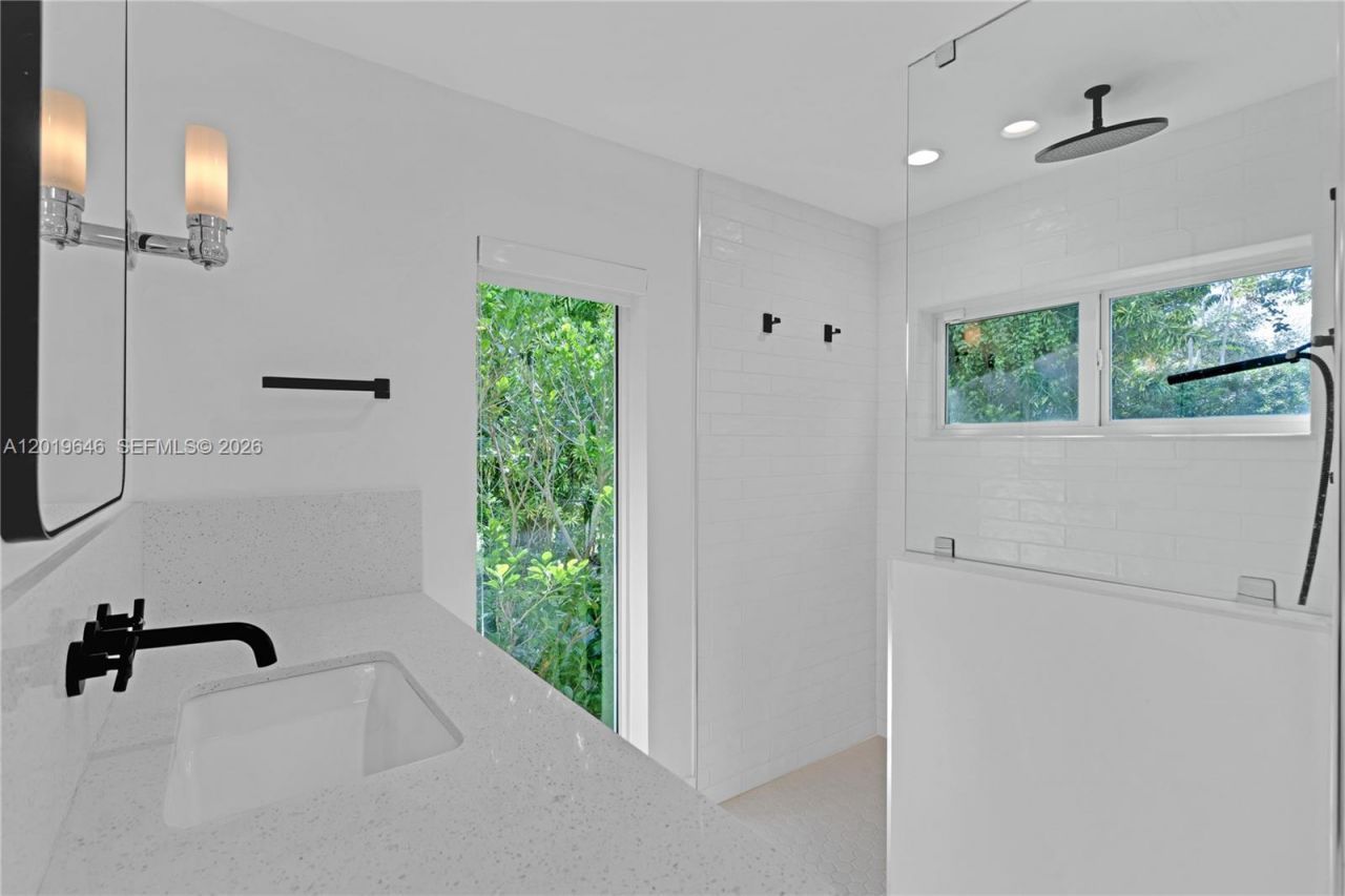 70 NE 99th St , Miami Shores, FL 33138 Photo