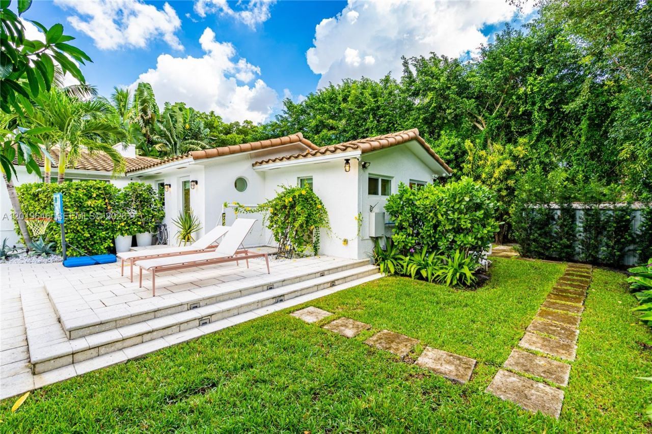 70 NE 99th St , Miami Shores, FL 33138 Photo