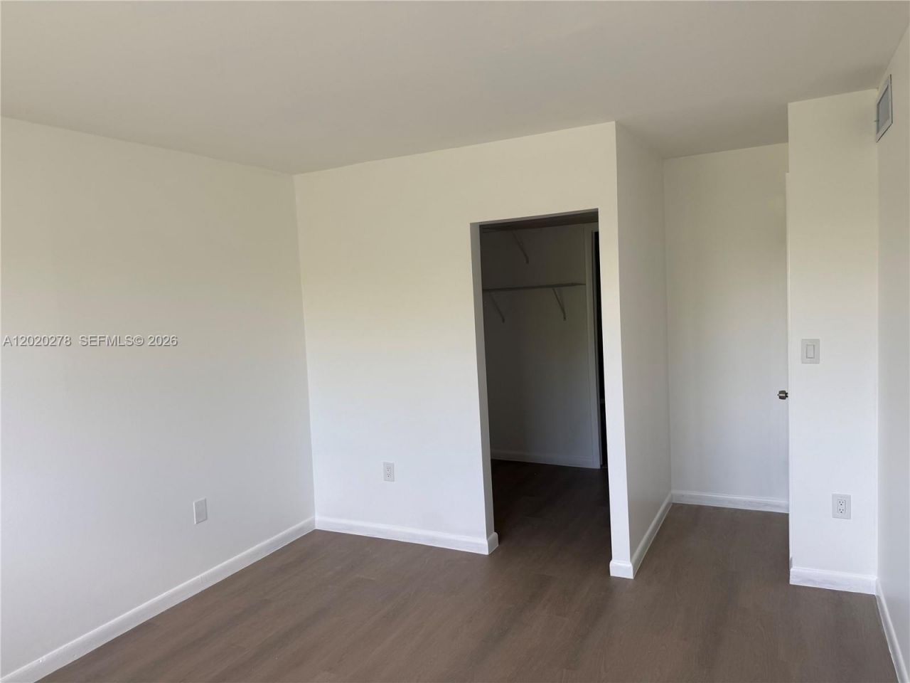 7195 NW 179th St , Hialeah, FL 33015 Photo