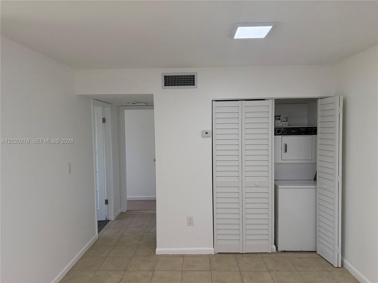 7195 NW 179th St , Hialeah, FL 33015 Photo