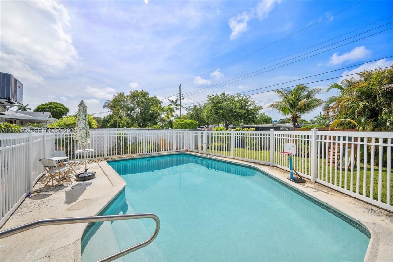 4208 Monroe St , Unit -, Hollywood, FL 33021 Photo