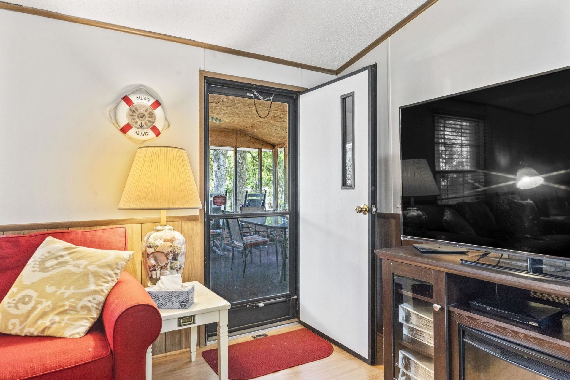 2425 Park St.  Photo 10