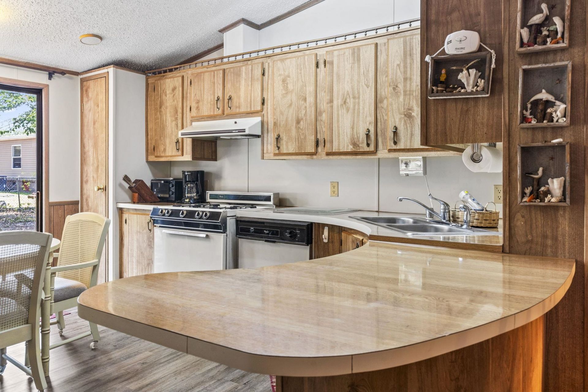 2425 Park St.  Photo 17