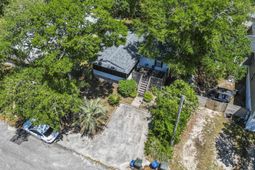 2425 Park St.  photo 4