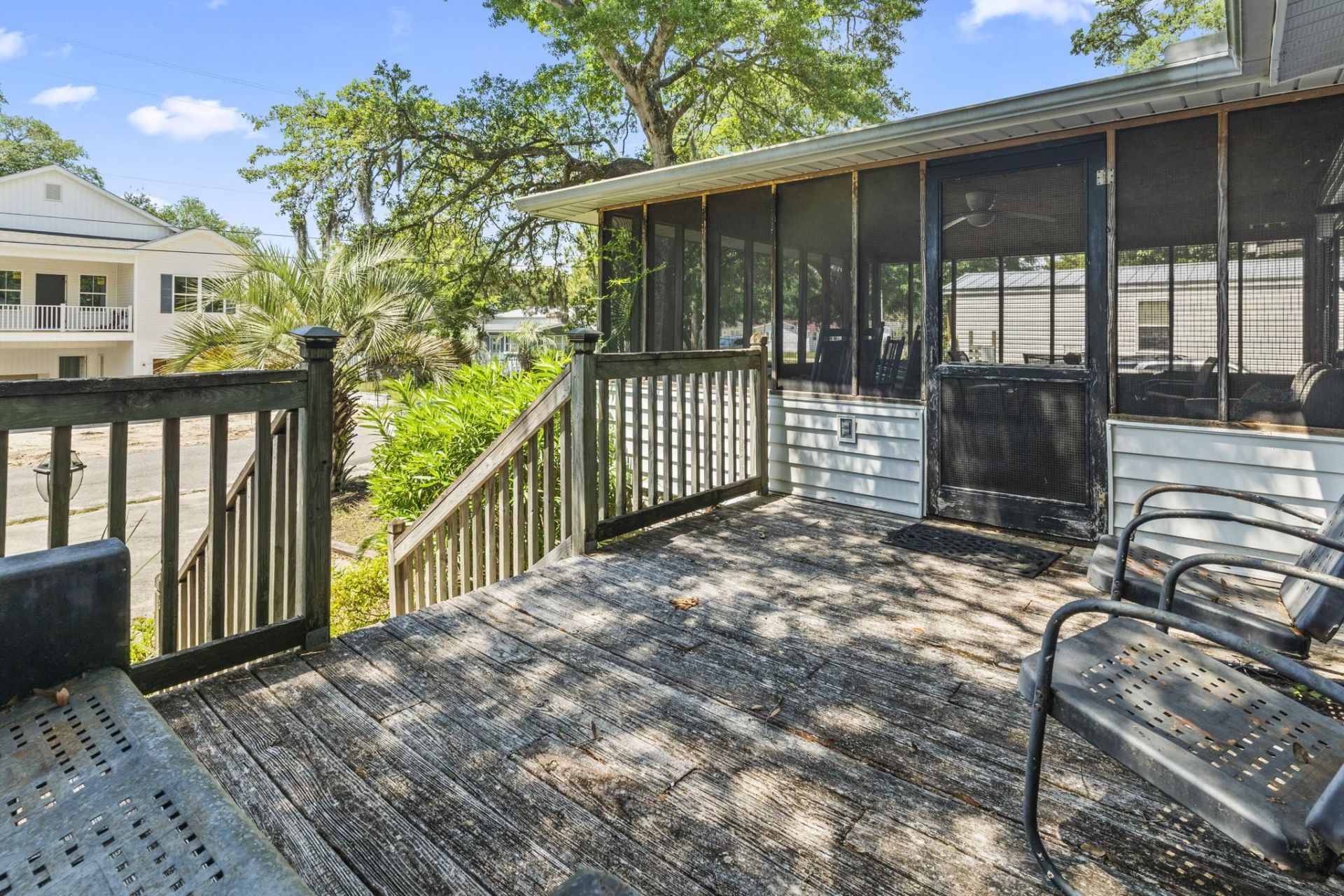 2425 Park St.  Photo 7