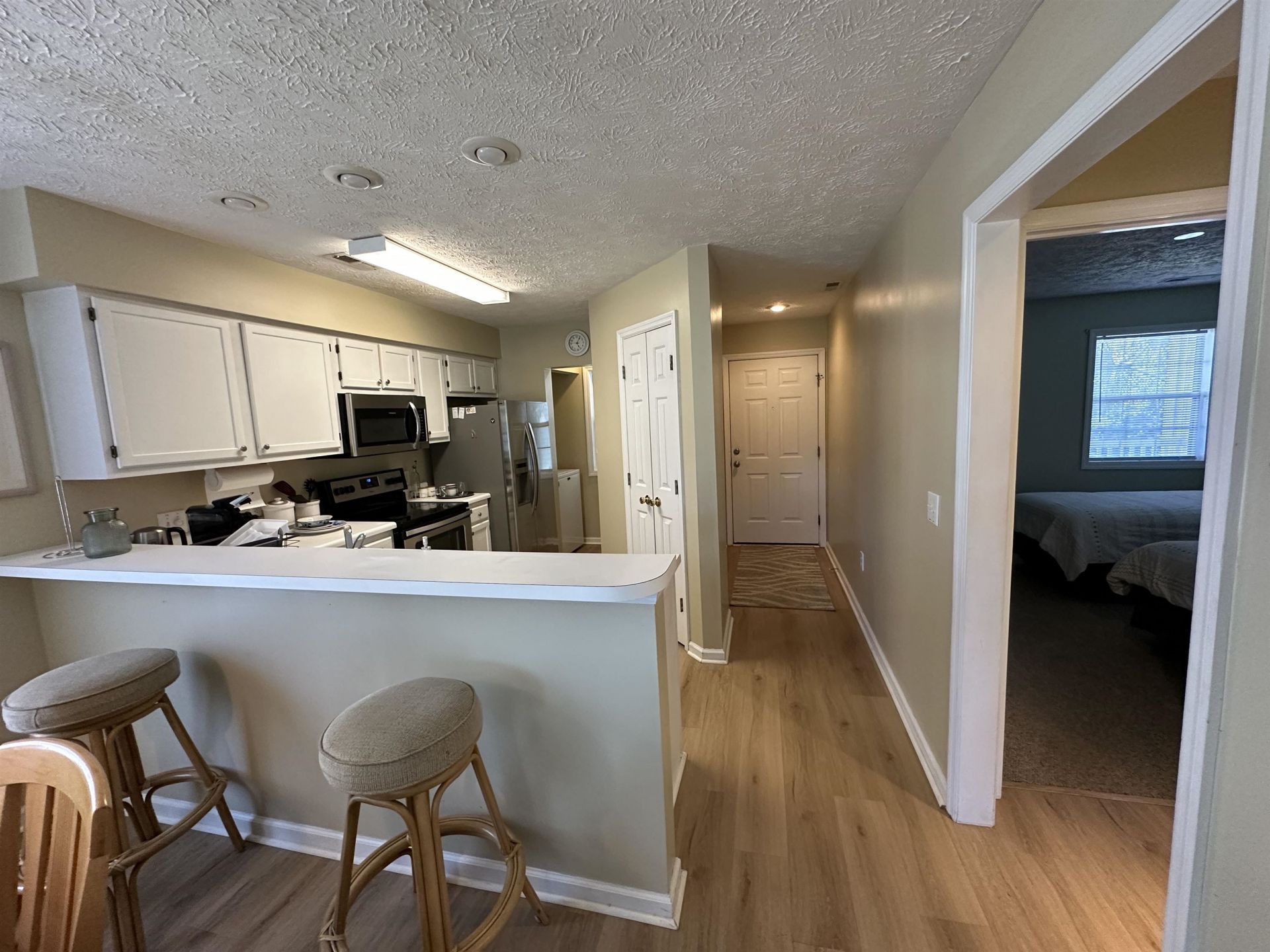 553 White River Dr.  Photo 10