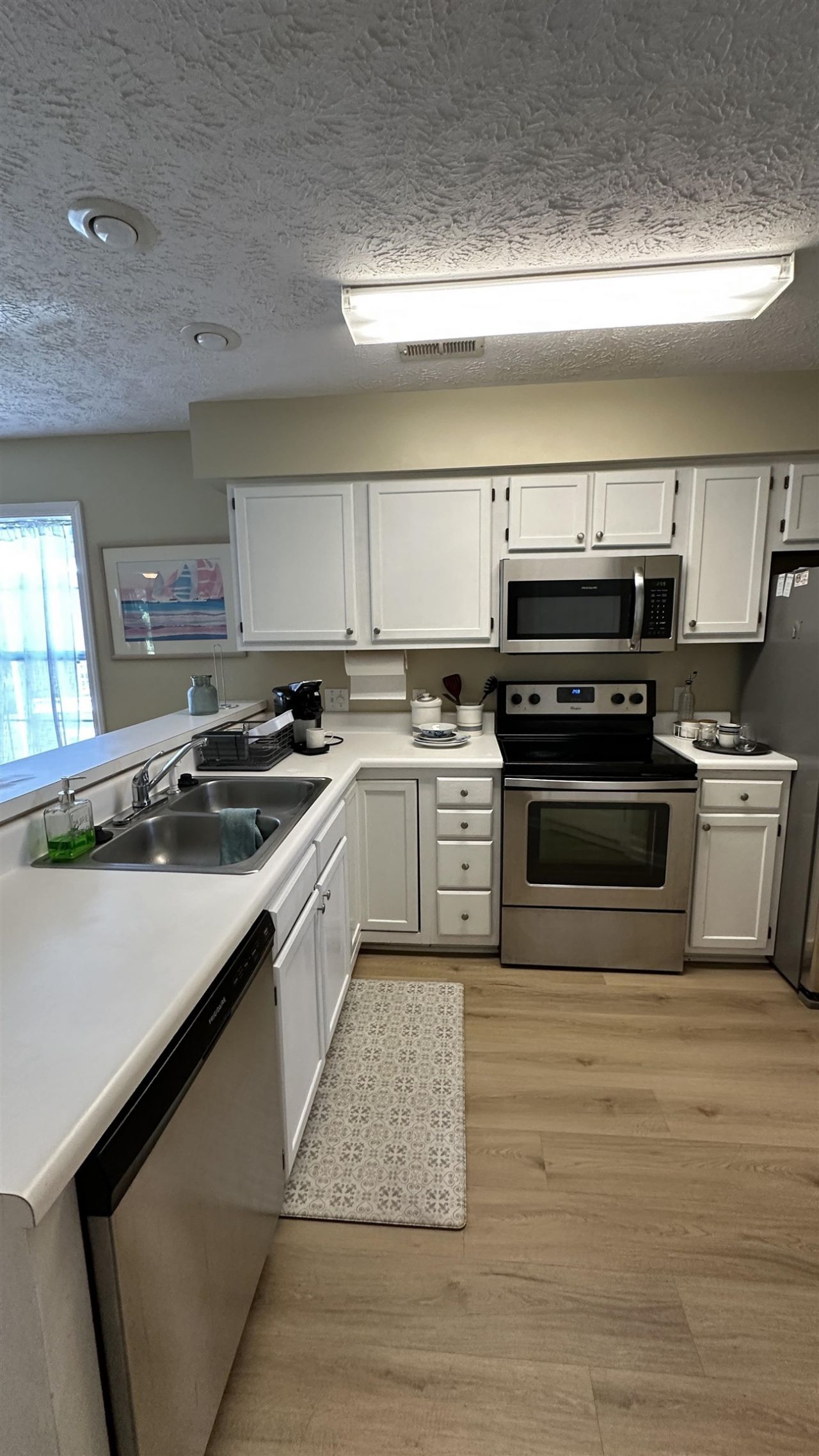 553 White River Dr.  Photo 11