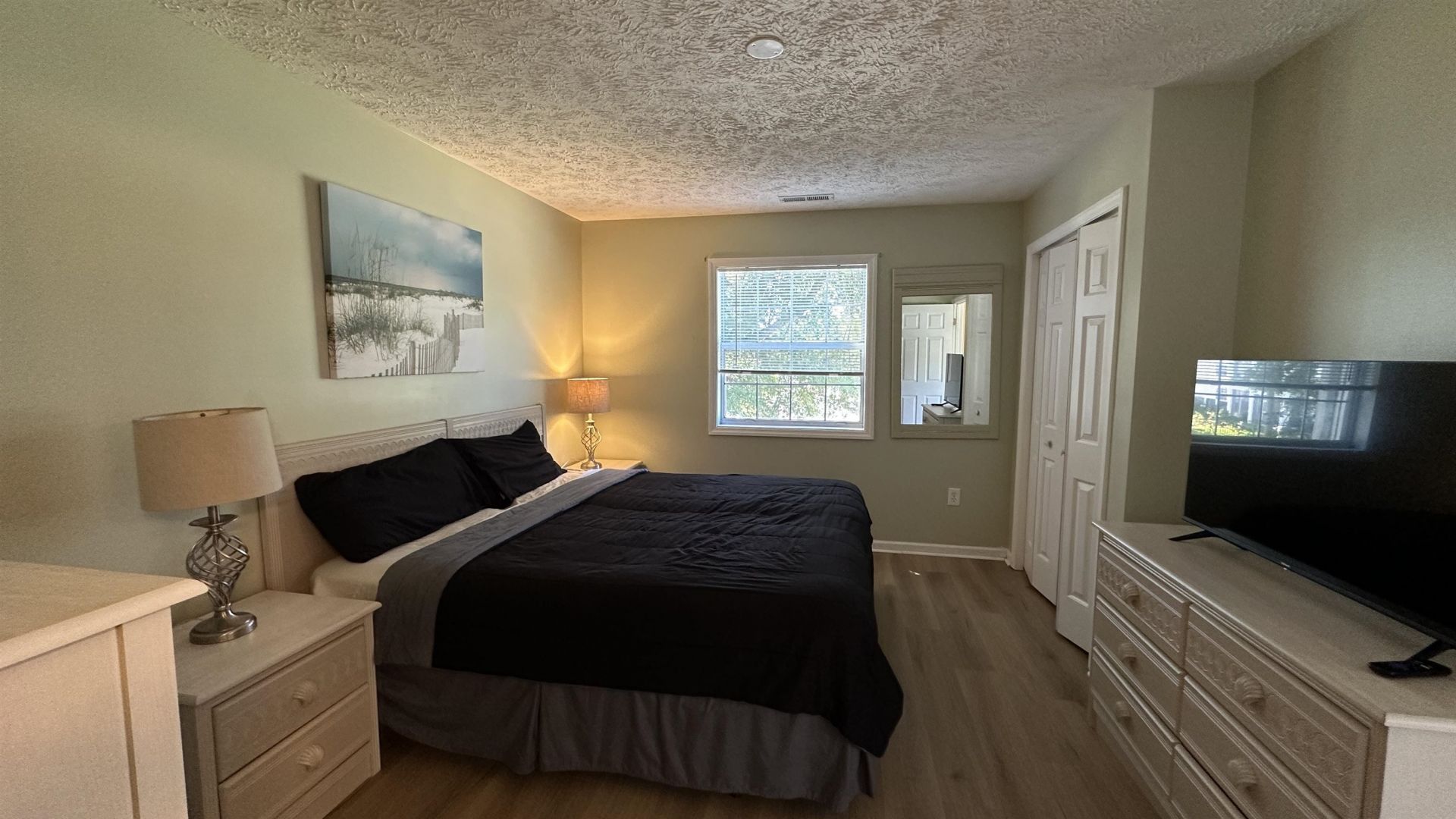 553 White River Dr.  Photo 14