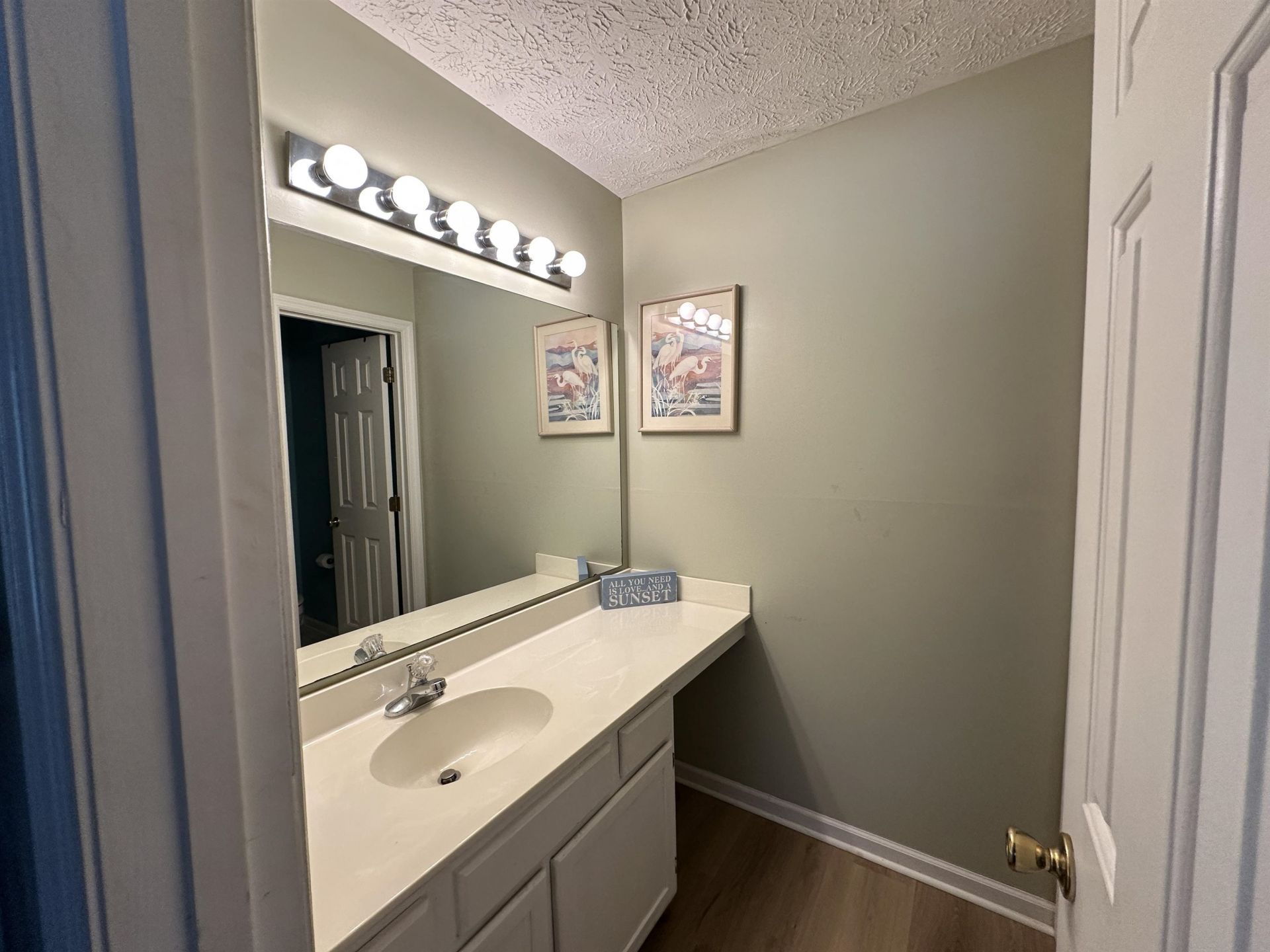 553 White River Dr.  Photo 16