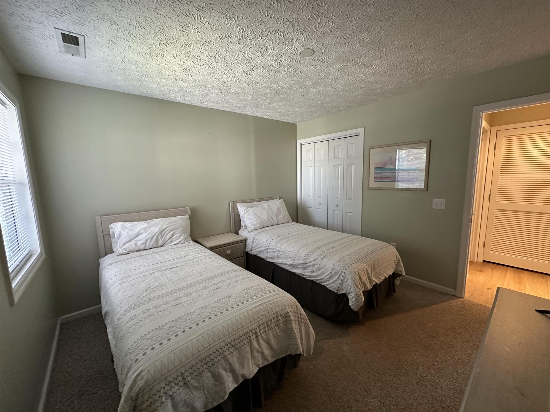 553 White River Dr.  Photo 19