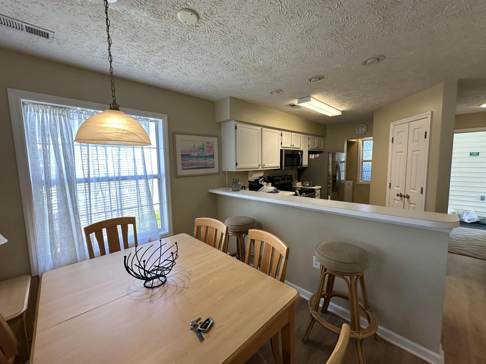553 White River Dr.  Photo 9