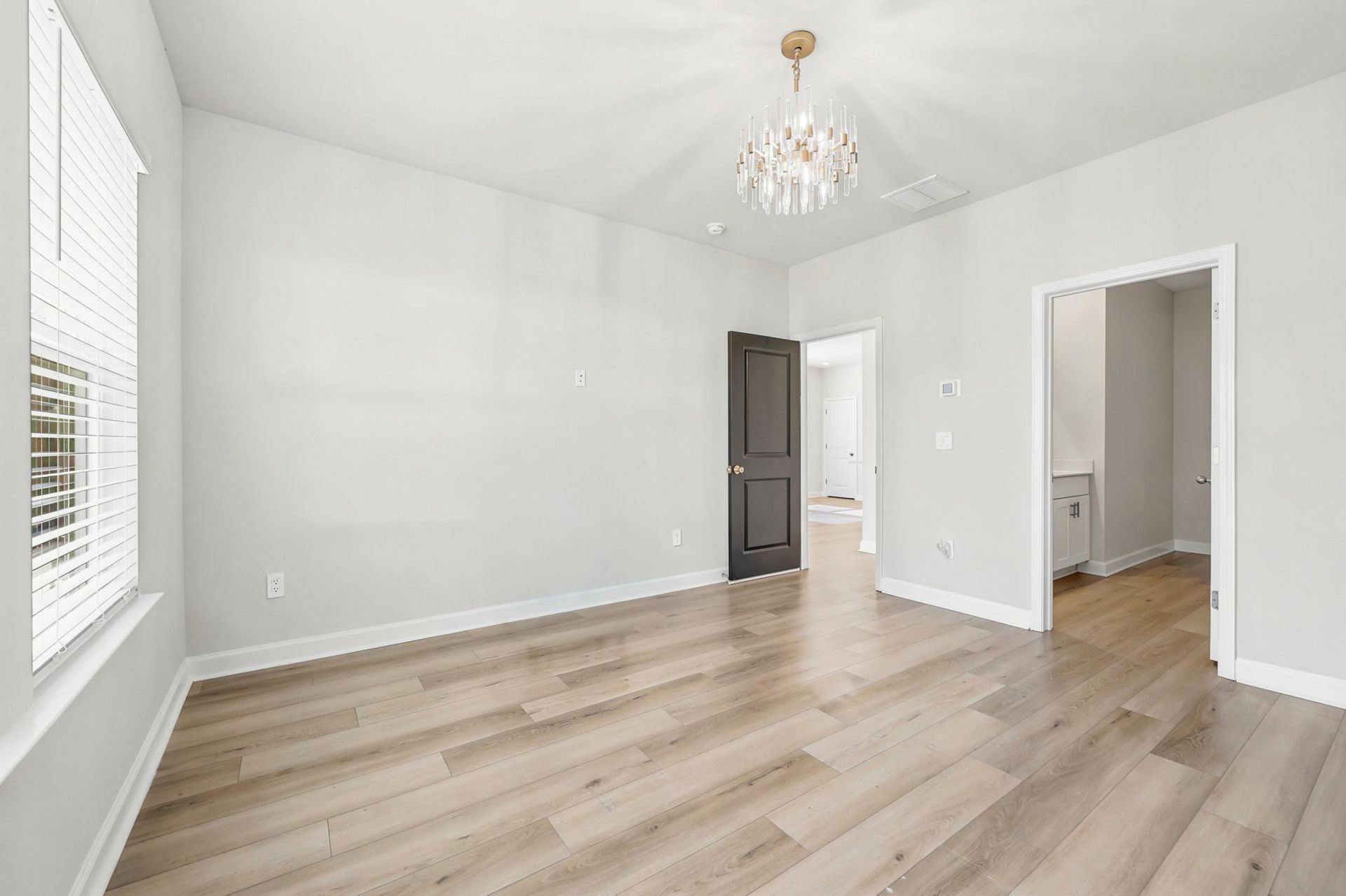 4320 Falls Oaks St. Photo 18