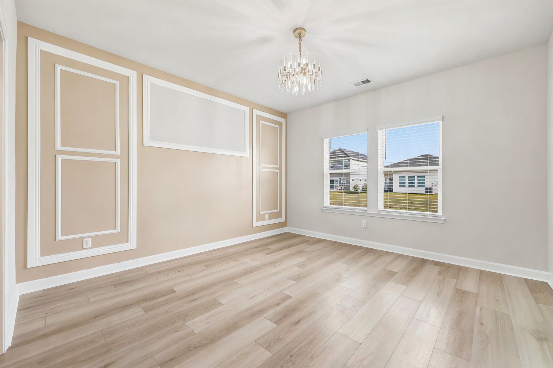 4320 Falls Oaks St. Photo 20